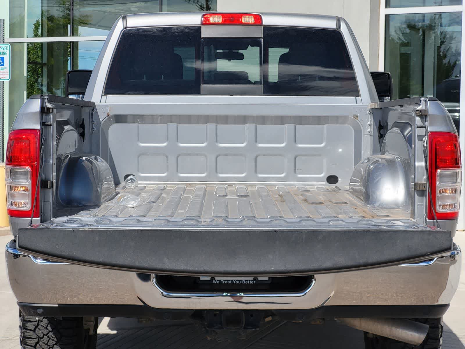 Used 2024 RAM 2500 Tradesman w/ Chrome Appearance Group AWD/4WD image 28