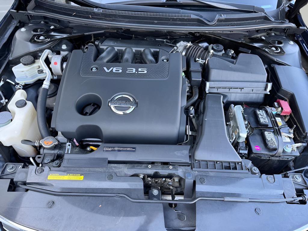 Used 2012 Nissan Altima 3.5 SR image 9