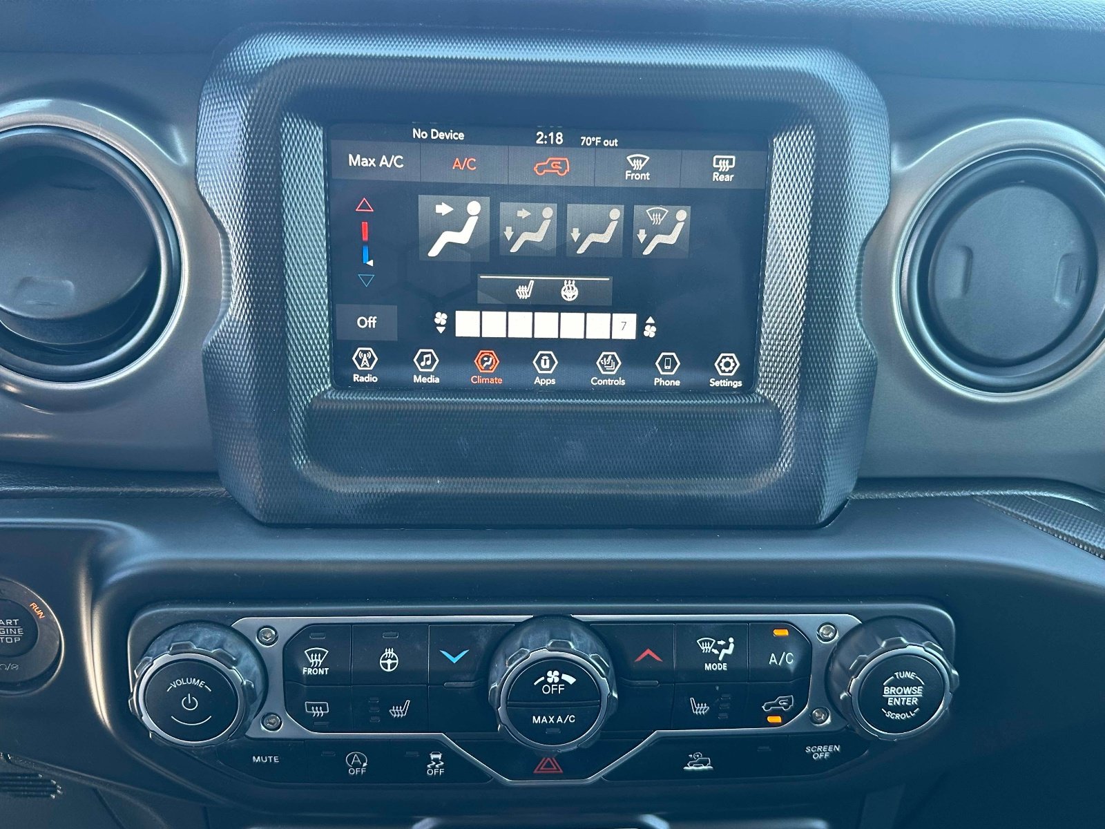 Used 2022 Jeep Wrangler Unlimited Sport AWD/4WD image 9