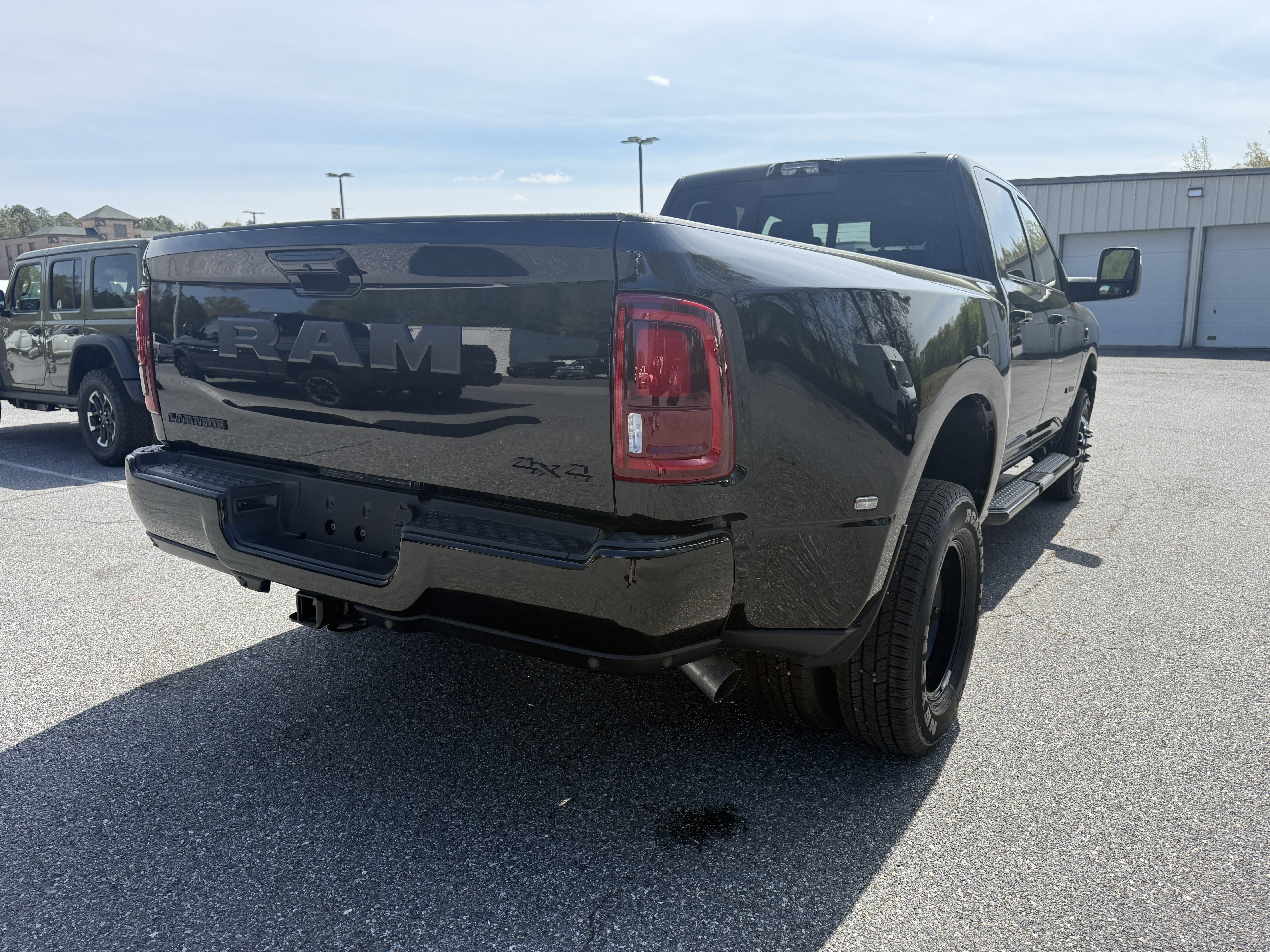 New 2026 RAM 3500 Laramie w/ Night Edition AWD/4WD image 8