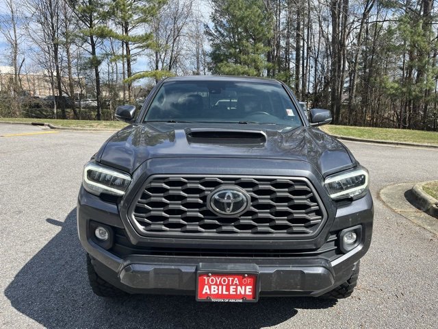 Used 2021 Toyota Tacoma TRD Sport w/ Technology Package image 3