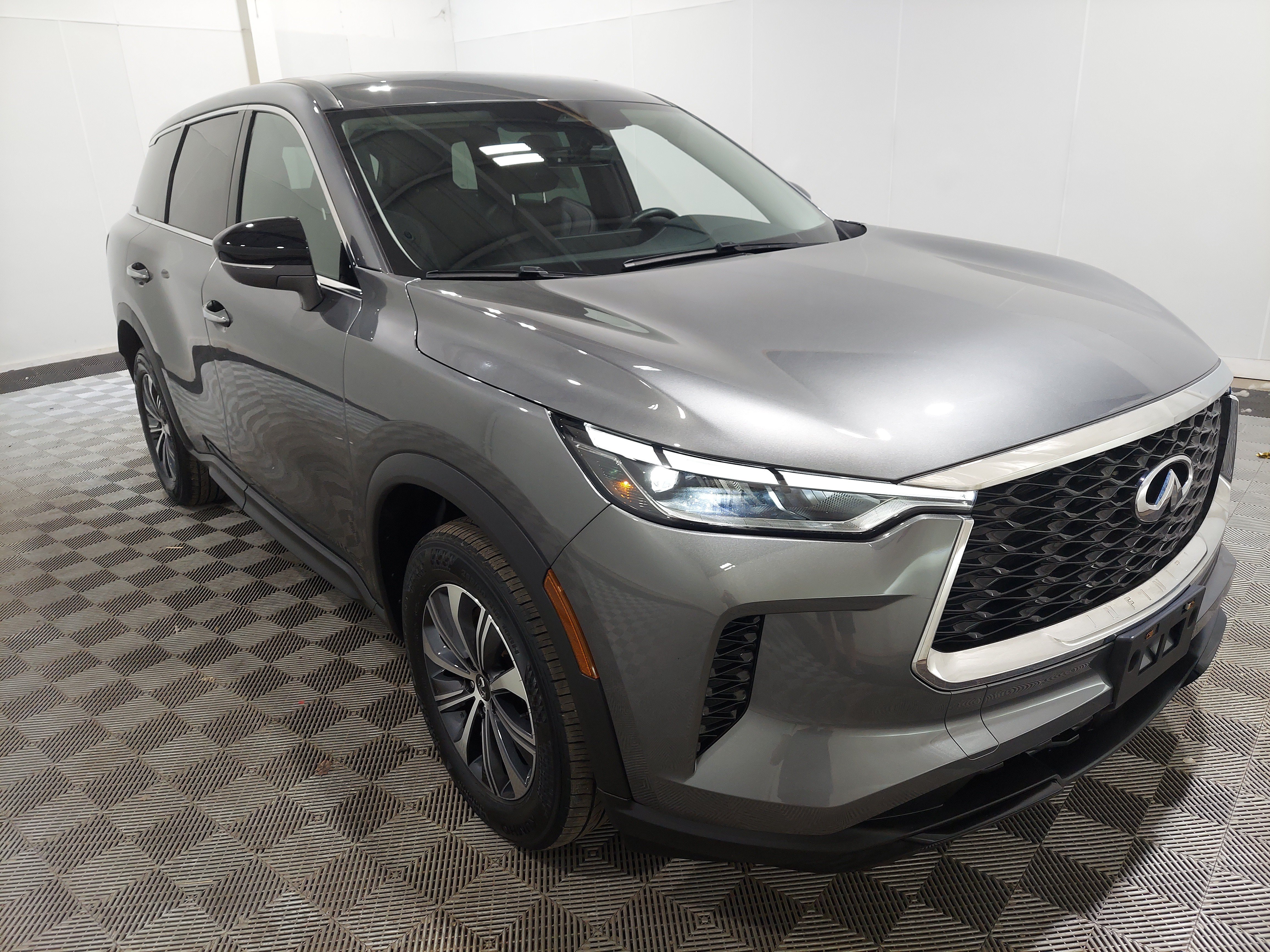Used 2024 INFINITI QX60 Pure AWD/4WD image 4
