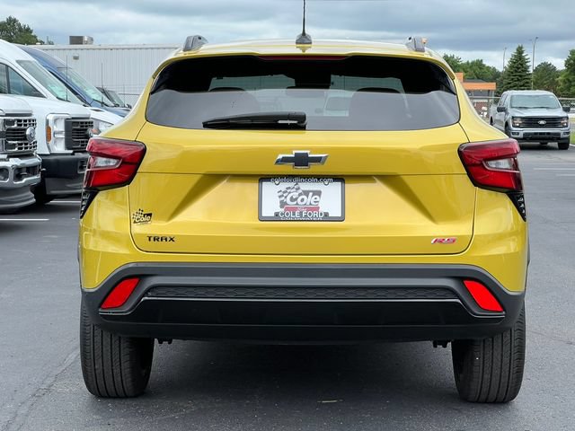 Used 2024 Chevrolet Trax RS w/ Driver Confidence Package FWD image 41