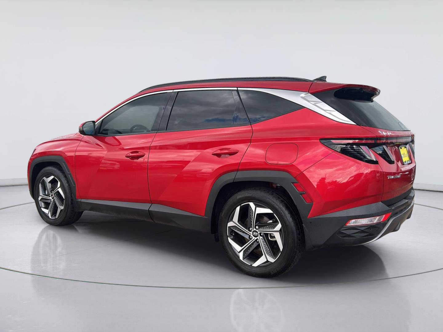 Used 2023 Hyundai Tucson Limited w/ Cargo Package FWD image 6