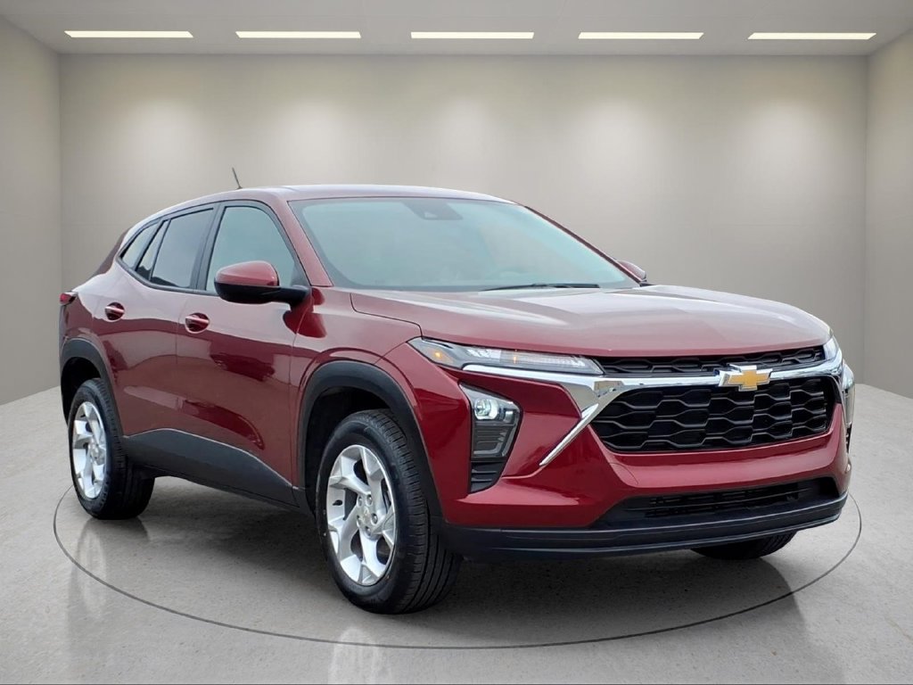 Used 2024 Chevrolet Trax LS w/ LS Convenience Package FWD image 21