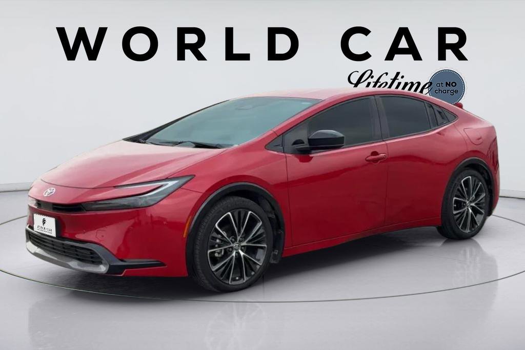 Used 2024 Toyota Prius XLE image 9