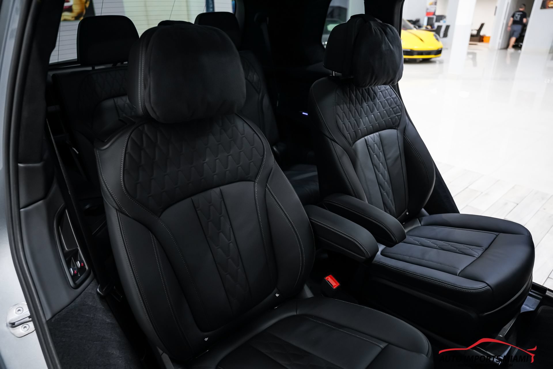 Used 2024 BMW ALPINA XB7 AWD/4WD image 57