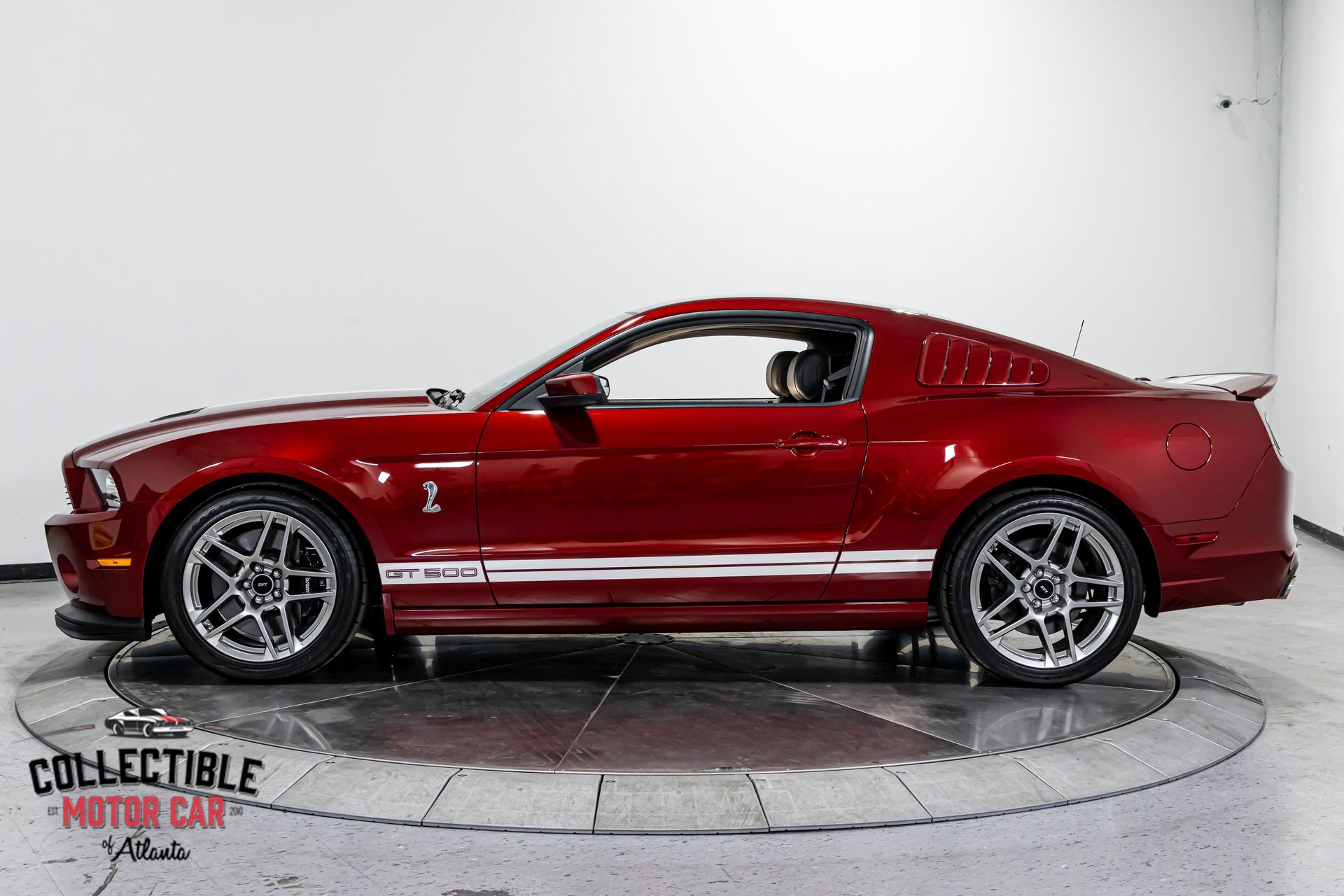 Used 2014 Ford Mustang Shelby GT500 RWD image 12