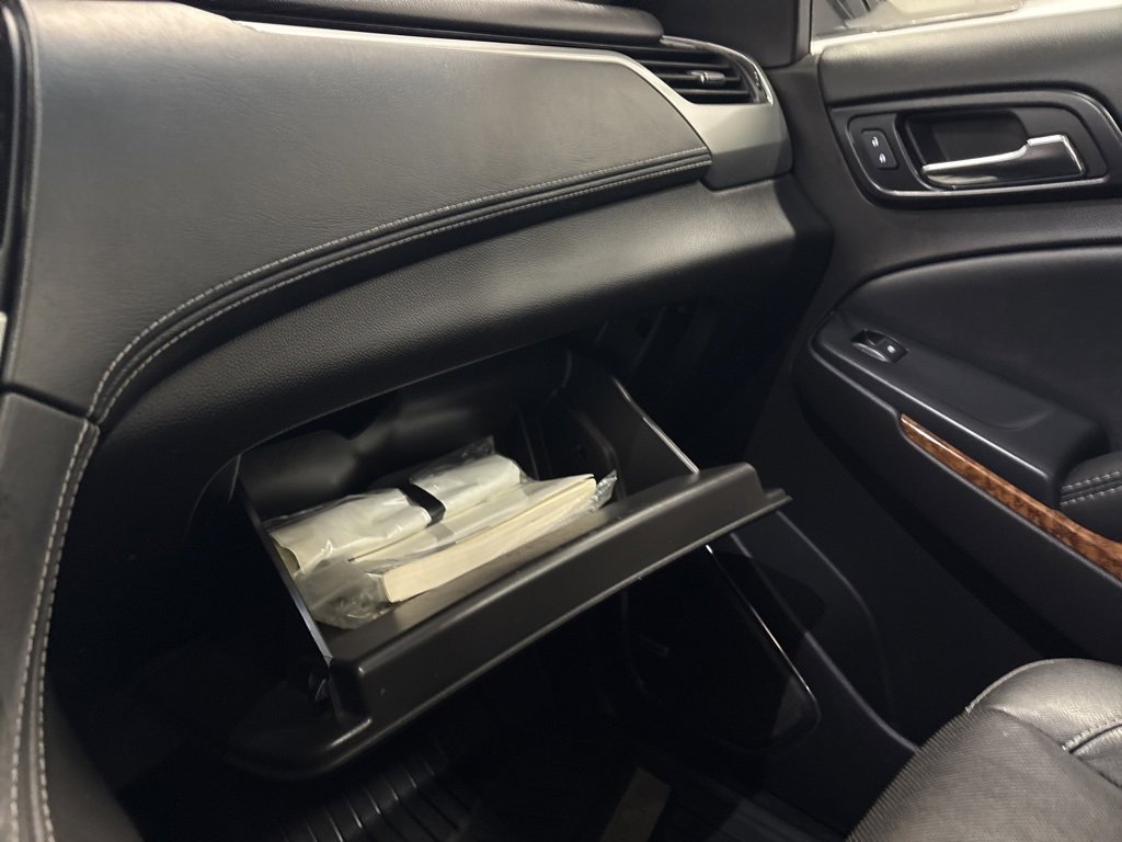 Used 2017 Chevrolet Suburban Premier image 18