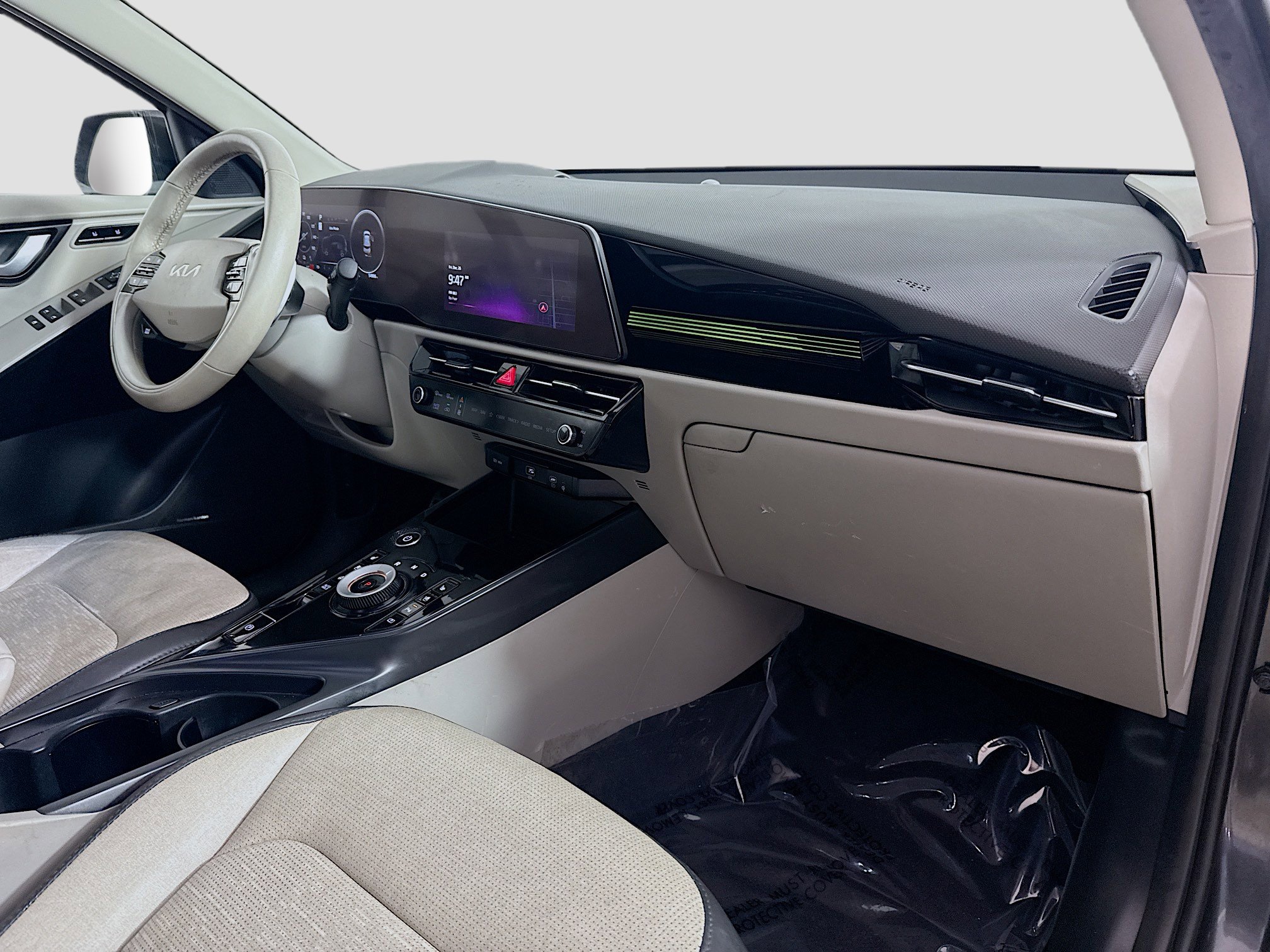 Used 2023 Kia Niro Wave w/ Wave Preserve Package image 30