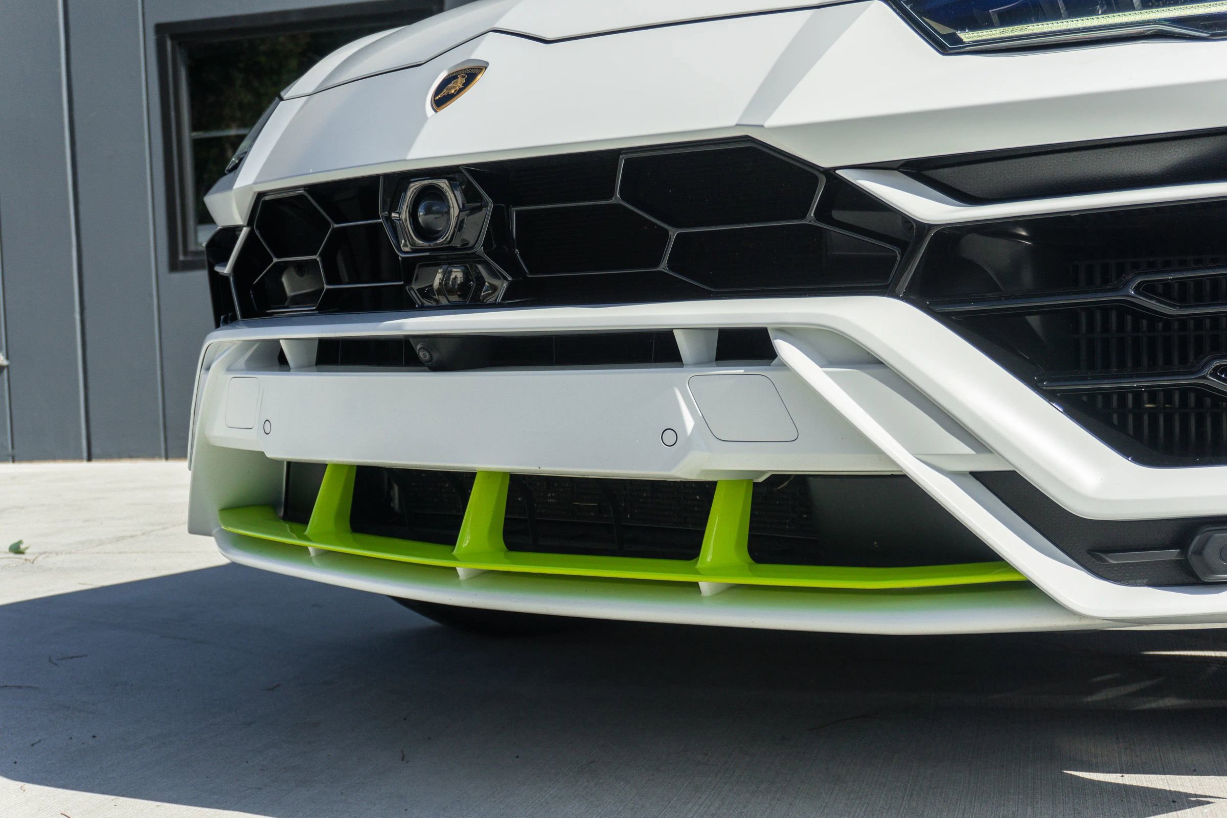 Used 2022 Lamborghini Urus image 24