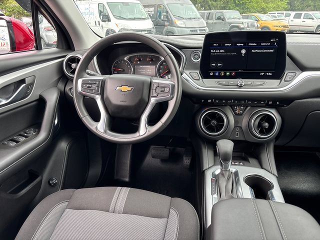 Used 2024 Chevrolet Blazer LT w/ Convenience Package FWD image 11