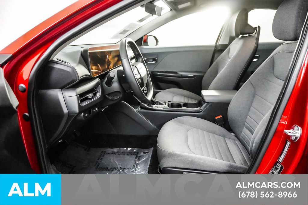 Used 2025 Kia K4 EX image 16