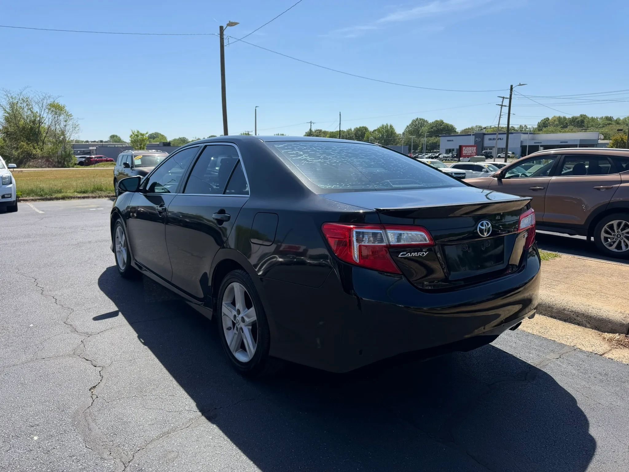 Used 2012 Toyota Camry SE image 5