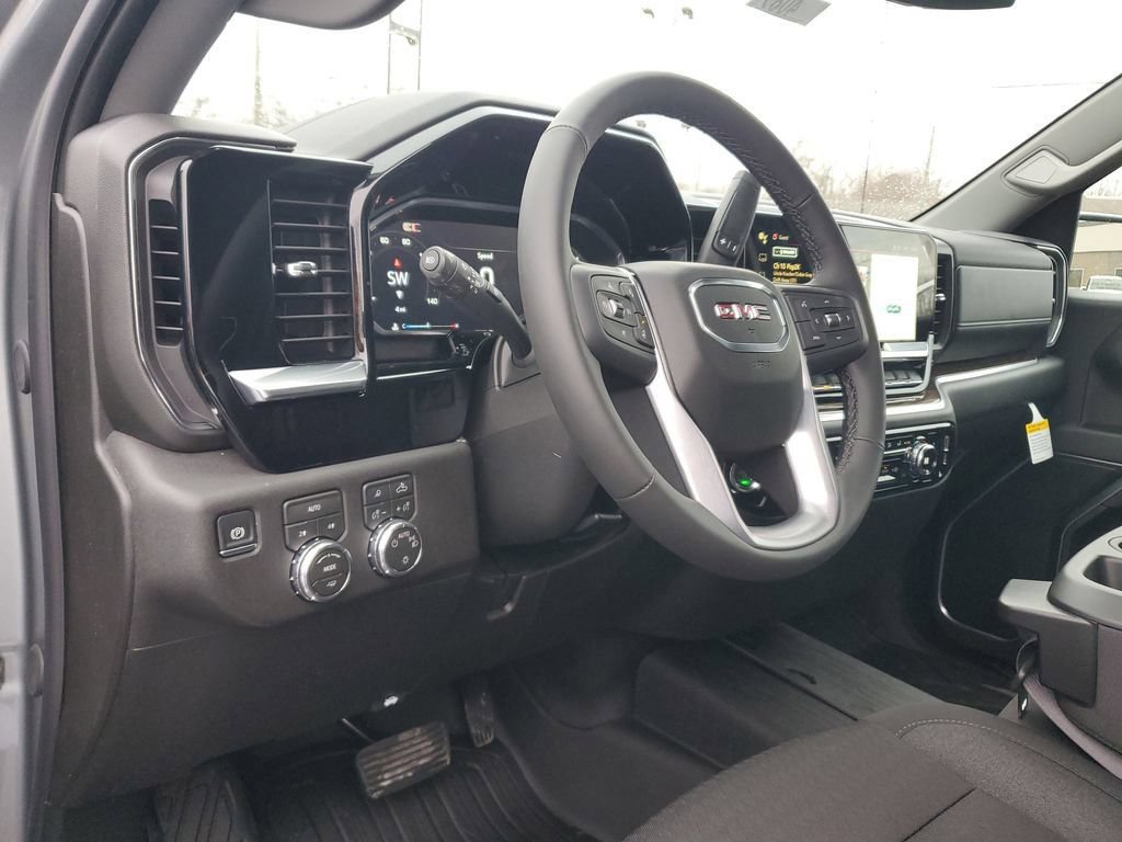 New 2026 GMC Sierra 1500 SLE w/ Preferred Package AWD/4WD image 16