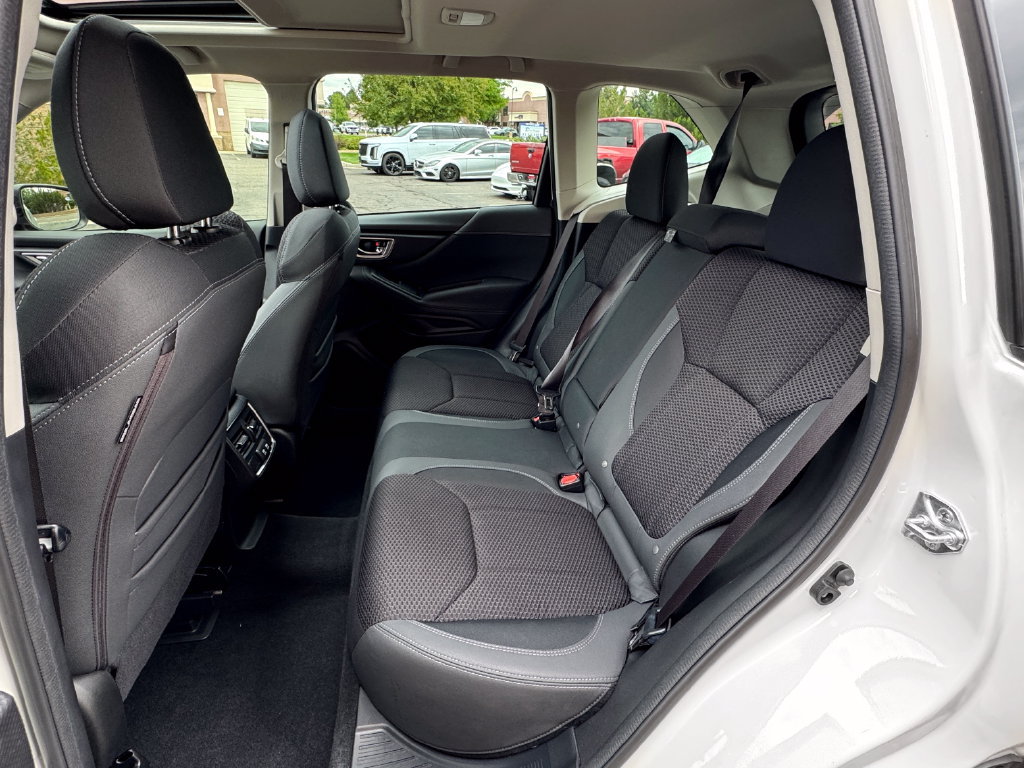 Used 2023 Subaru Forester Premium w/ Popular Package #2 AWD/4WD image 37