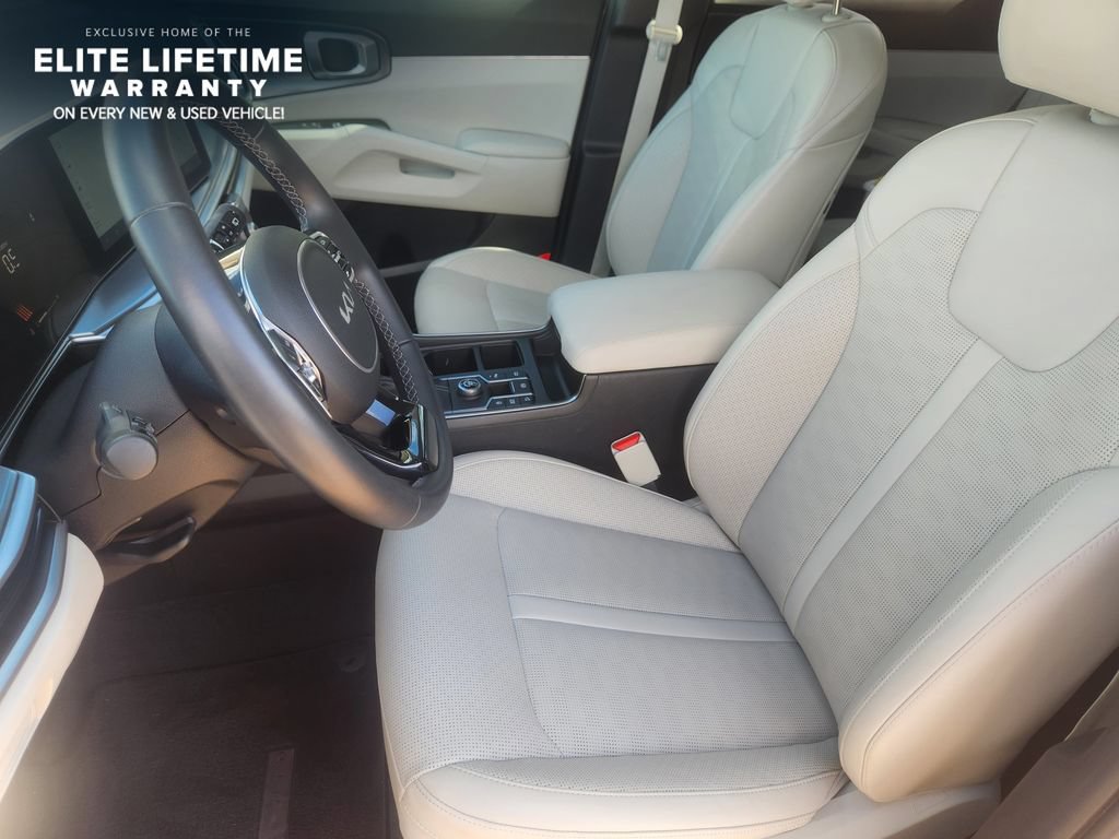 Certified 2025 Kia Sorento EX w/ Panoramic Sunroof Package FWD image 10