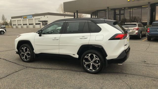 Used 2025 Toyota RAV4 XSE w/ Weather Package AWD/4WD image 6