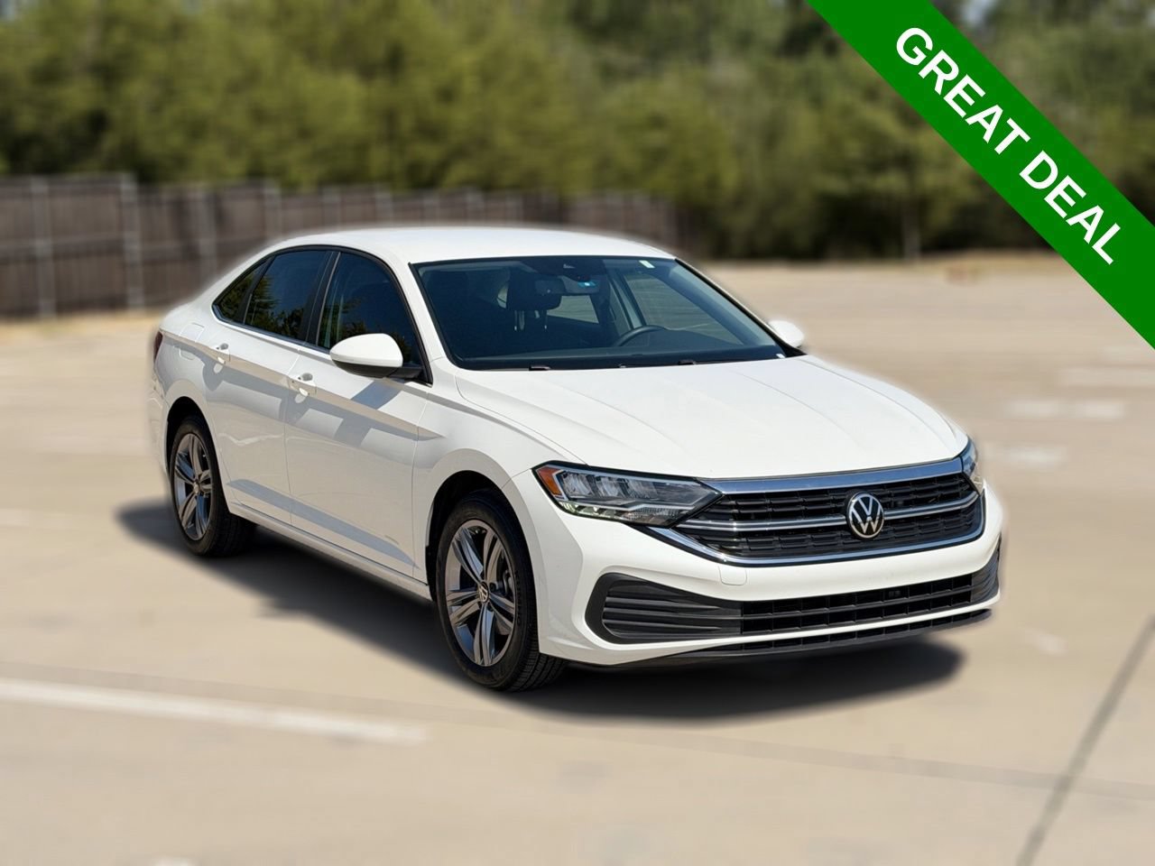 Used 2024 Volkswagen Jetta SE FWD image 5