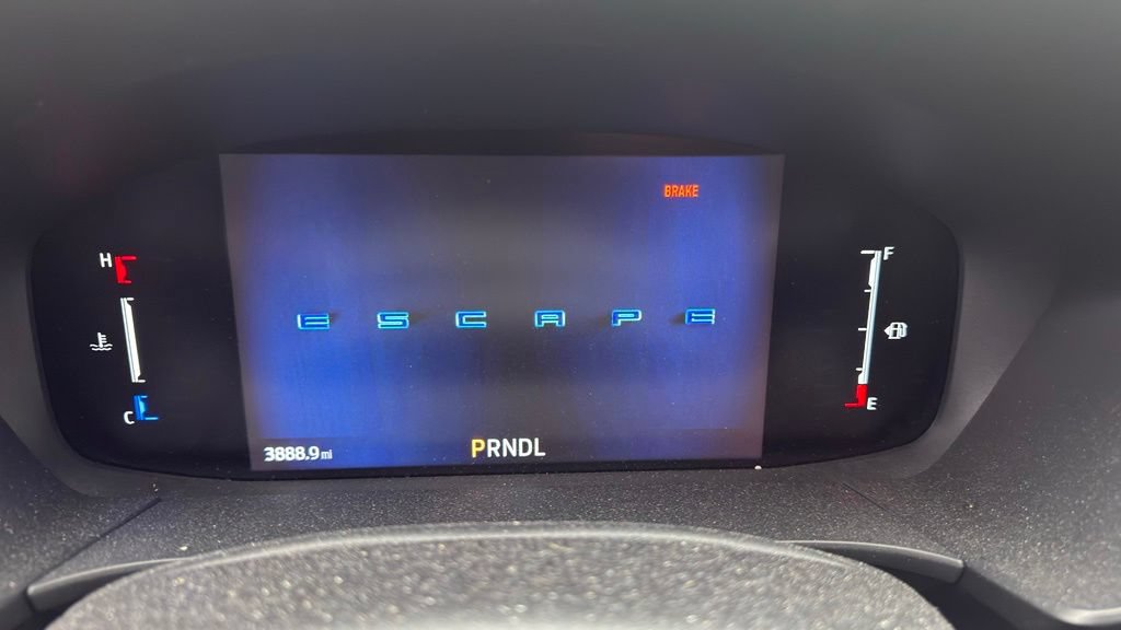 Used 2024 Ford Escape ST-Line w/ Tech Pack #1 FWD image 12