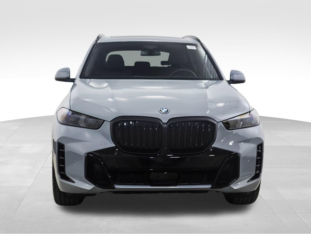 New 2026 BMW X5 xDrive50e w/ Executive Package image 8