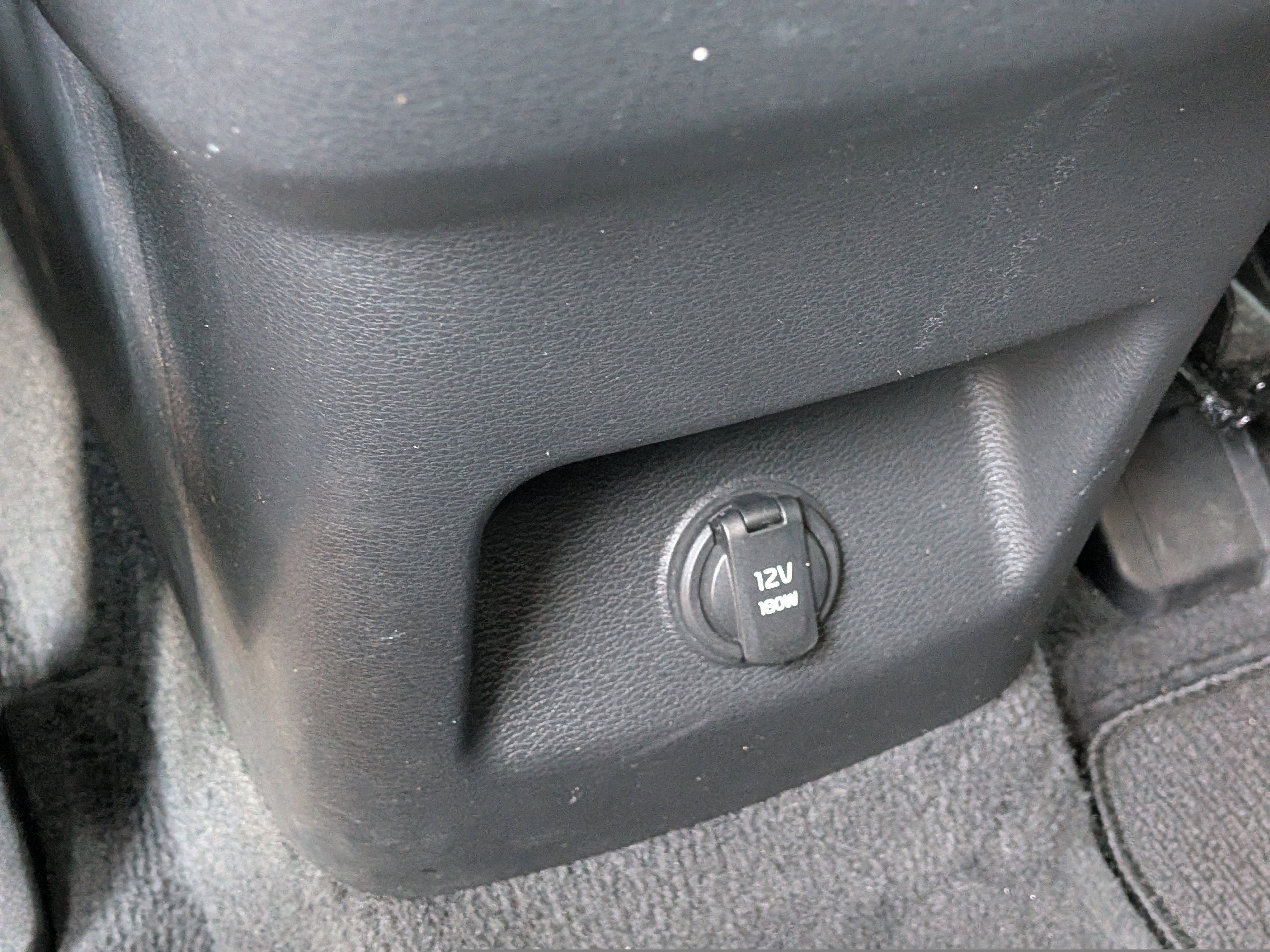 Used 2022 Kia Telluride LX image 16