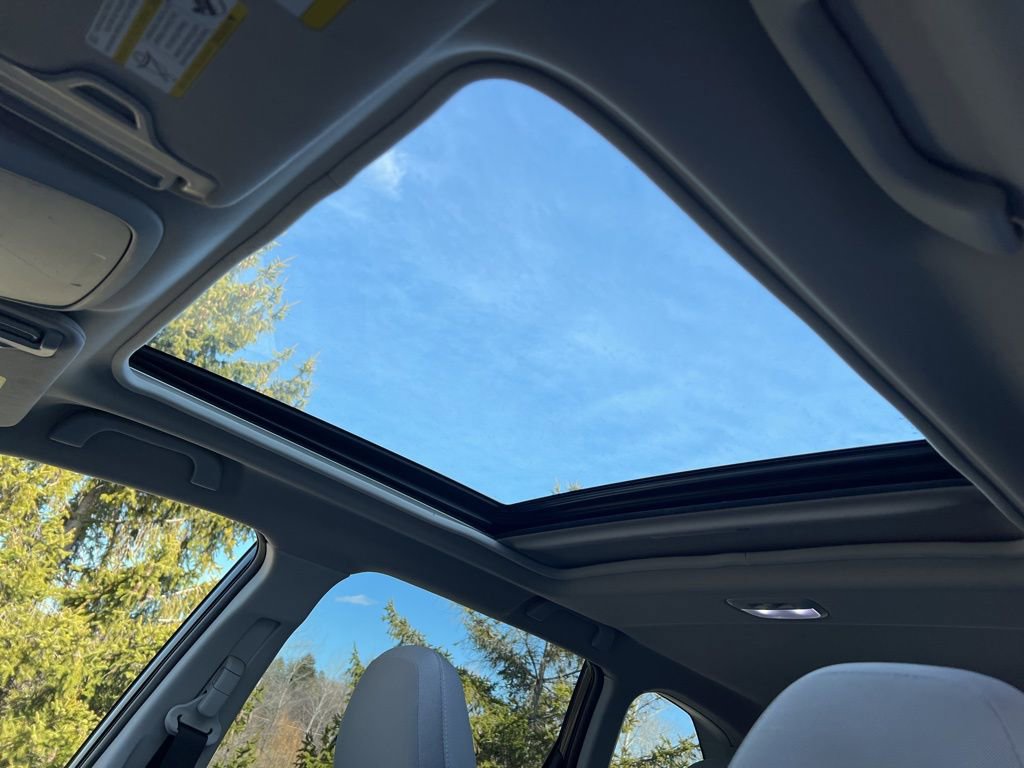 Used 2022 Subaru Forester Premium image 13