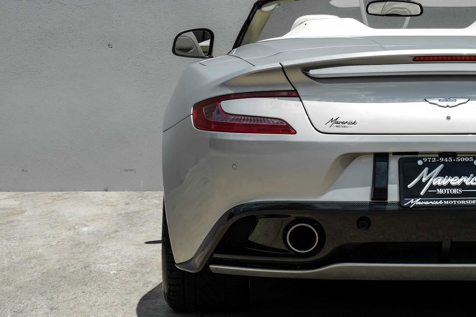 Used 2016 Aston Martin Vanquish Volante RWD image 44