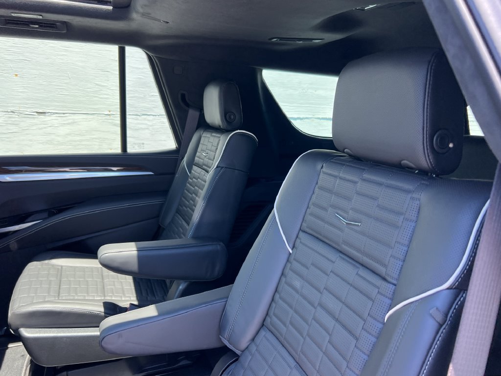 New 2026 Cadillac Escalade Platinum Luxury AWD/4WD image 18