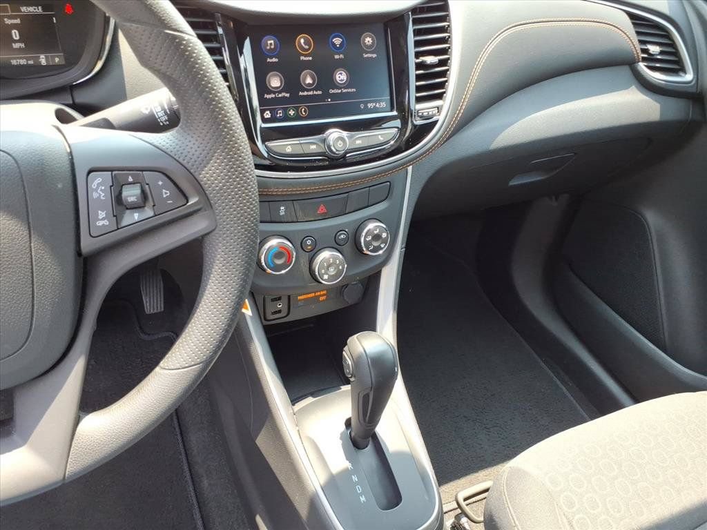 Used 2022 Chevrolet Trax LS w/ Tint and Cruise Package AWD/4WD image 32