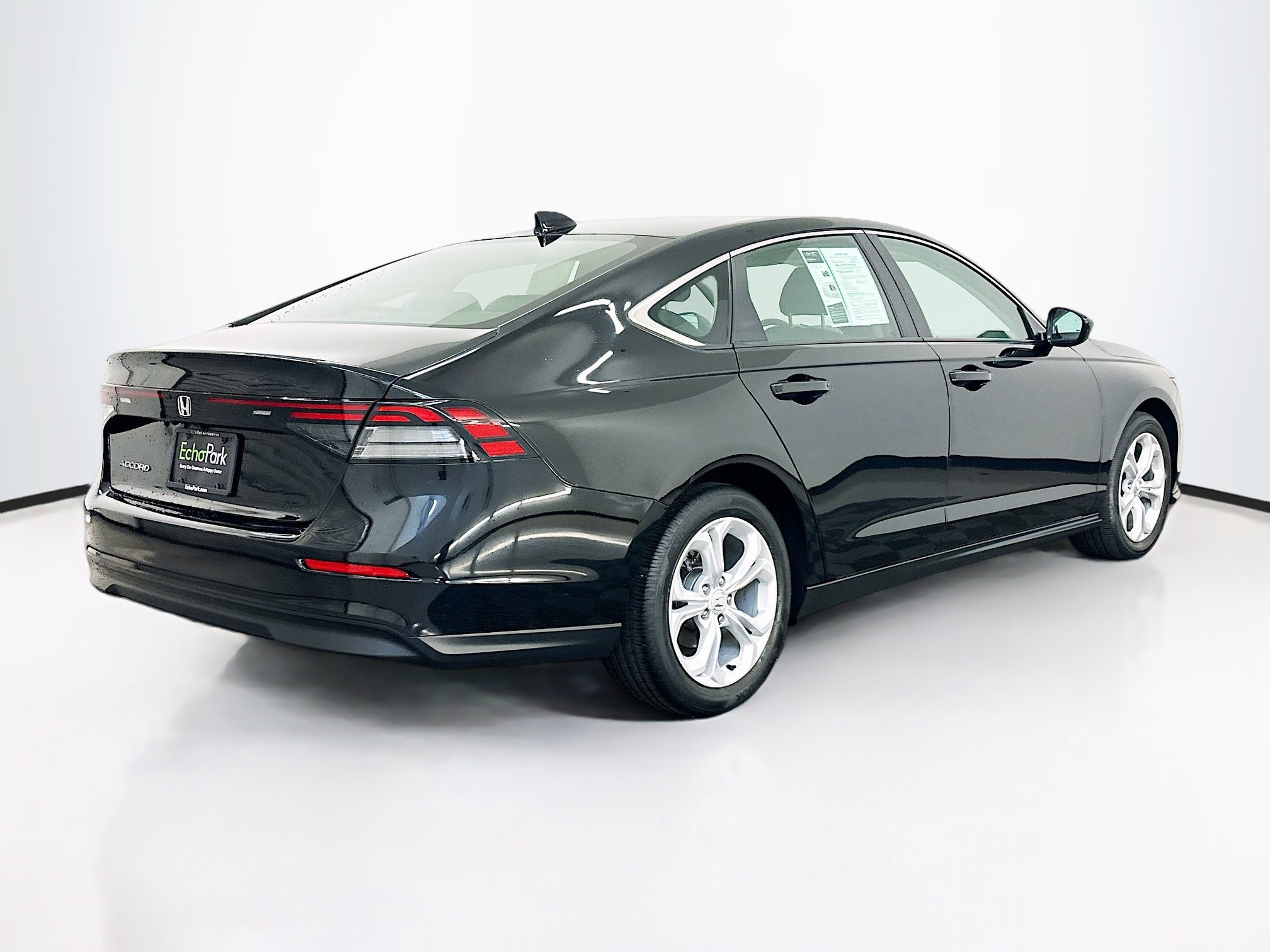 Used 2024 Honda Accord LX image 9