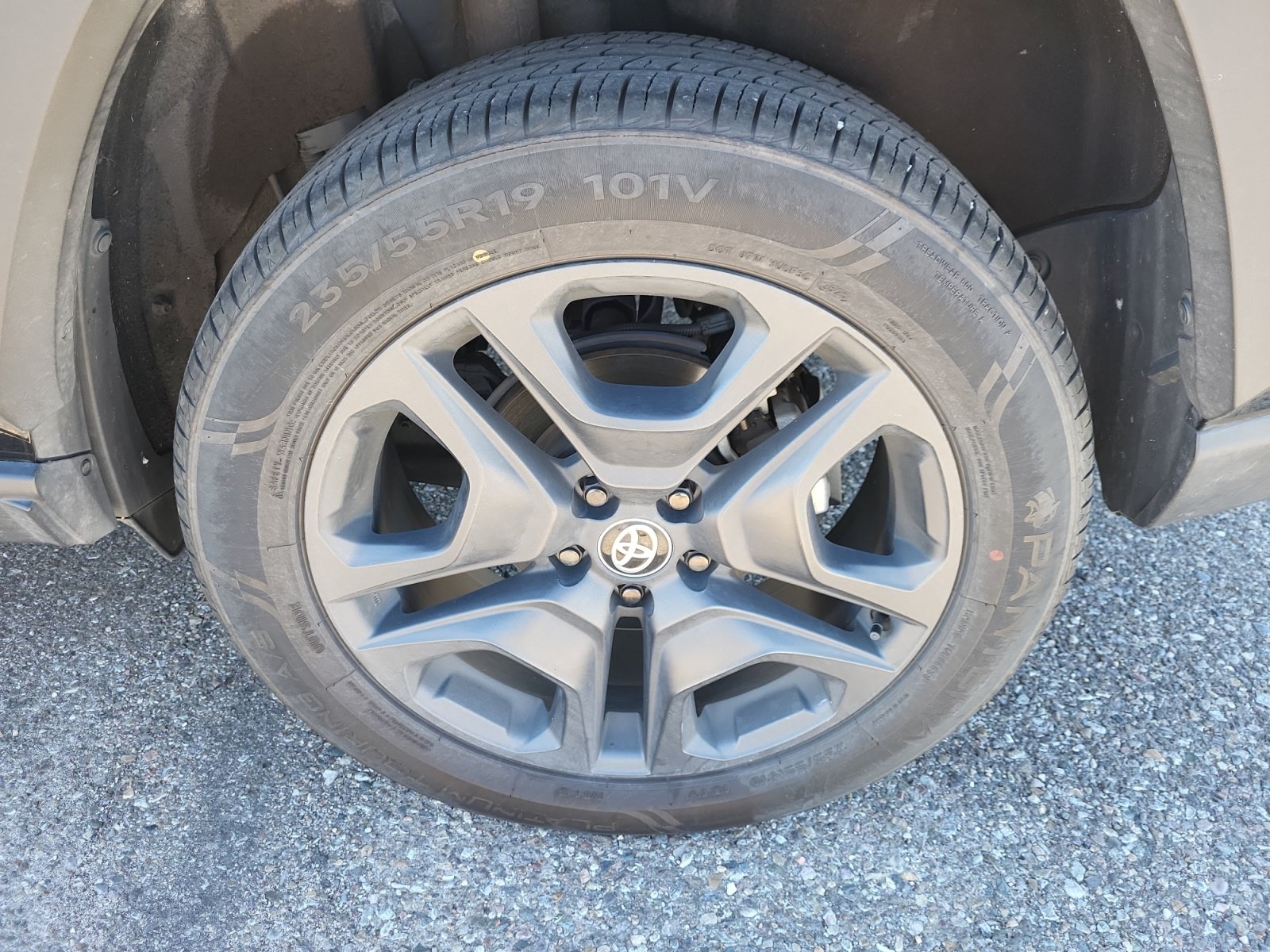 Used 2024 Toyota RAV4 Adventure AWD/4WD image 7