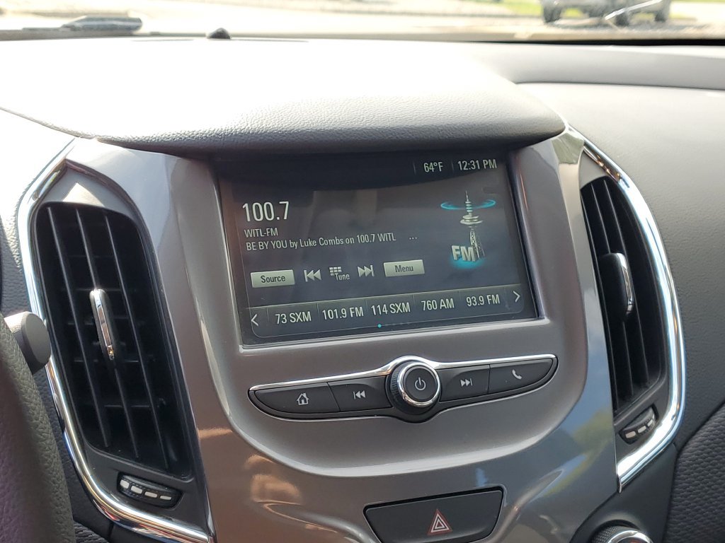 Used 2018 Chevrolet Cruze LT w/ Convenience Package FWD image 14