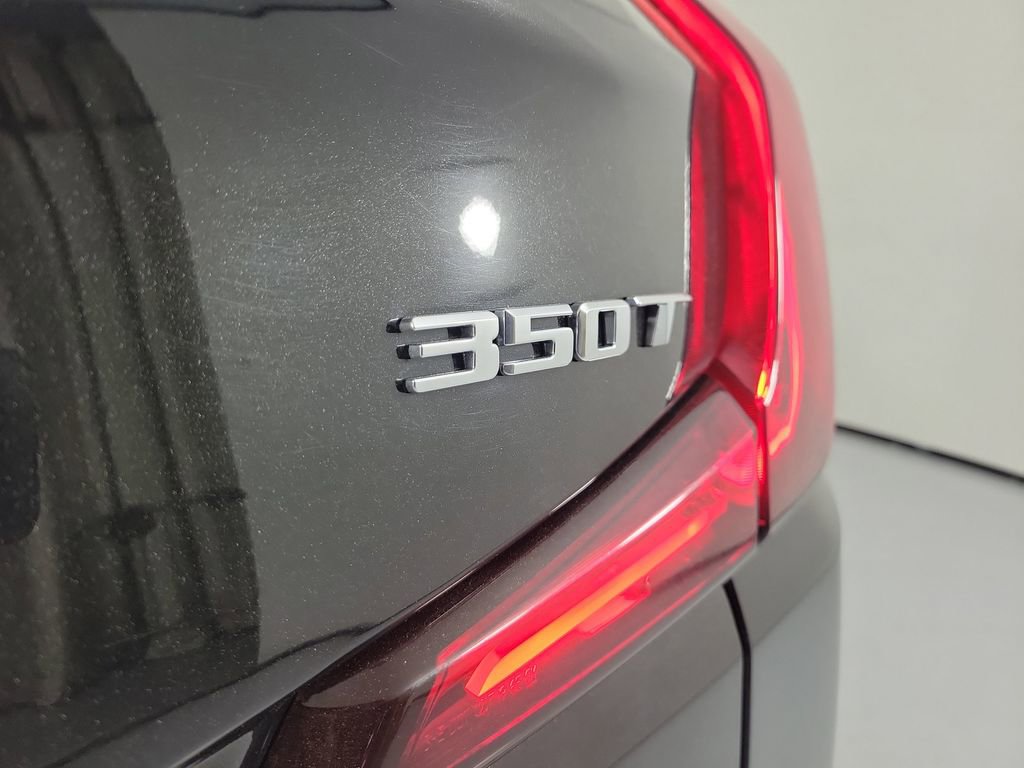 Certified 2023 Cadillac XT4 Luxury w/ Cold Weather Package image 5