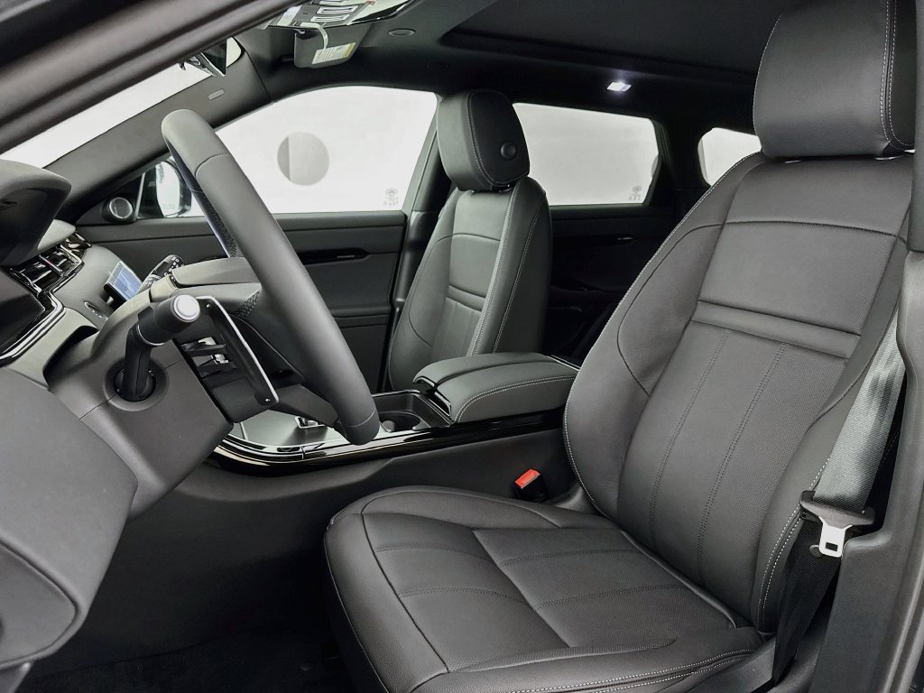 New 2026 Land Rover Range Rover Evoque Hoxton AWD/4WD image 21