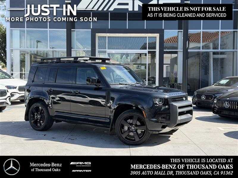 Used 2022 Land Rover Defender 110 X-Dynamic SE image 1