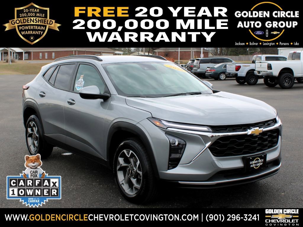 Used 2025 Chevrolet Trax LT image 1