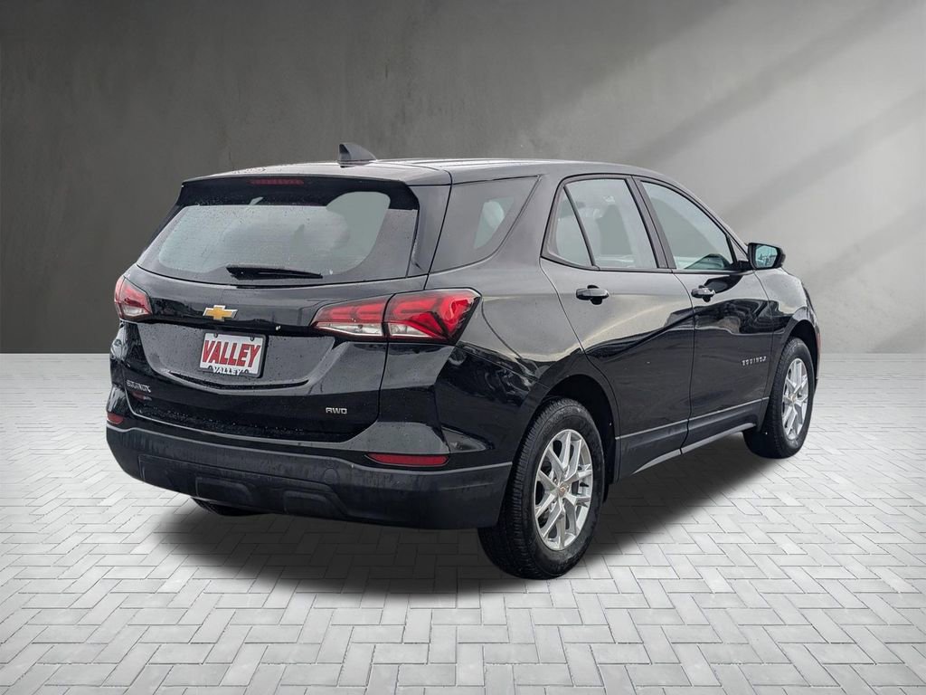 Used 2024 Chevrolet Equinox LS image 8
