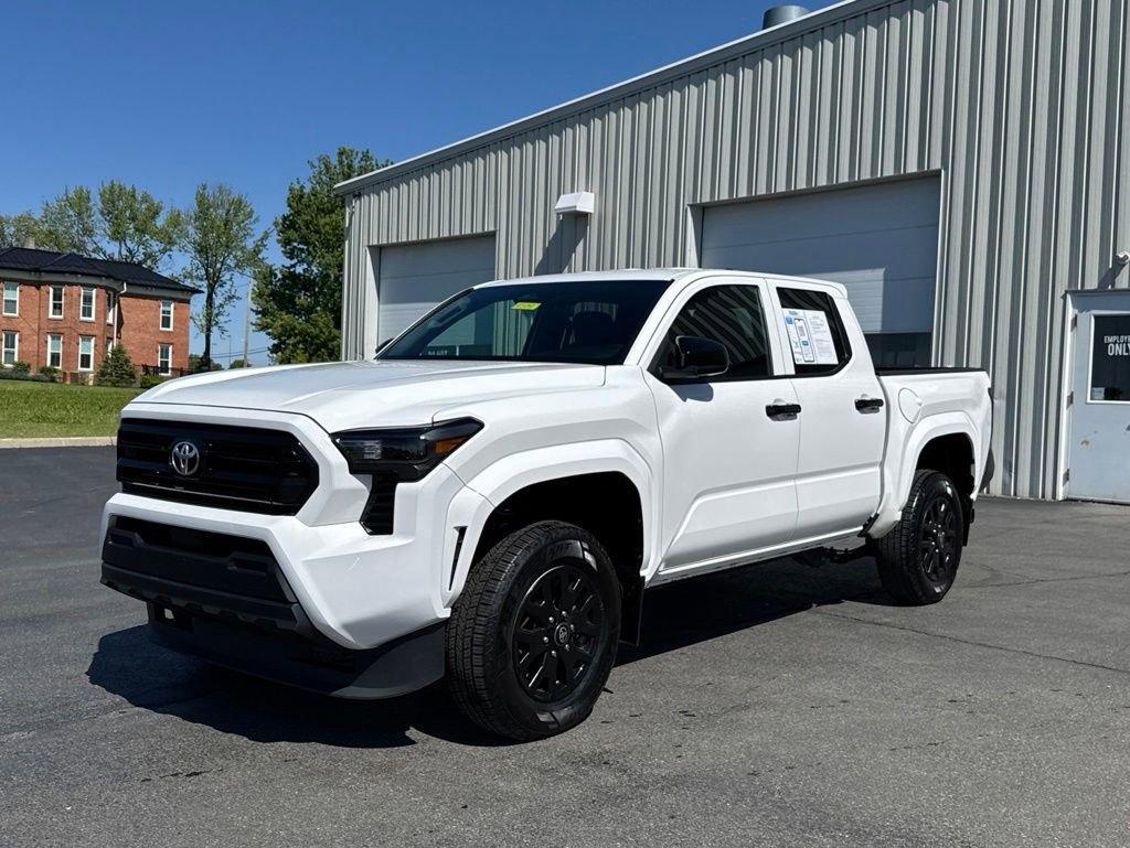 Used 2024 Toyota Tacoma SR AWD/4WD image 3