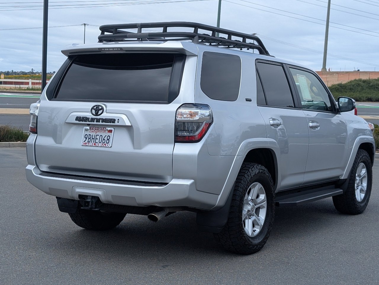 Used 2022 Toyota 4Runner SR5 Premium w/ Moonroof Package RWD image 14