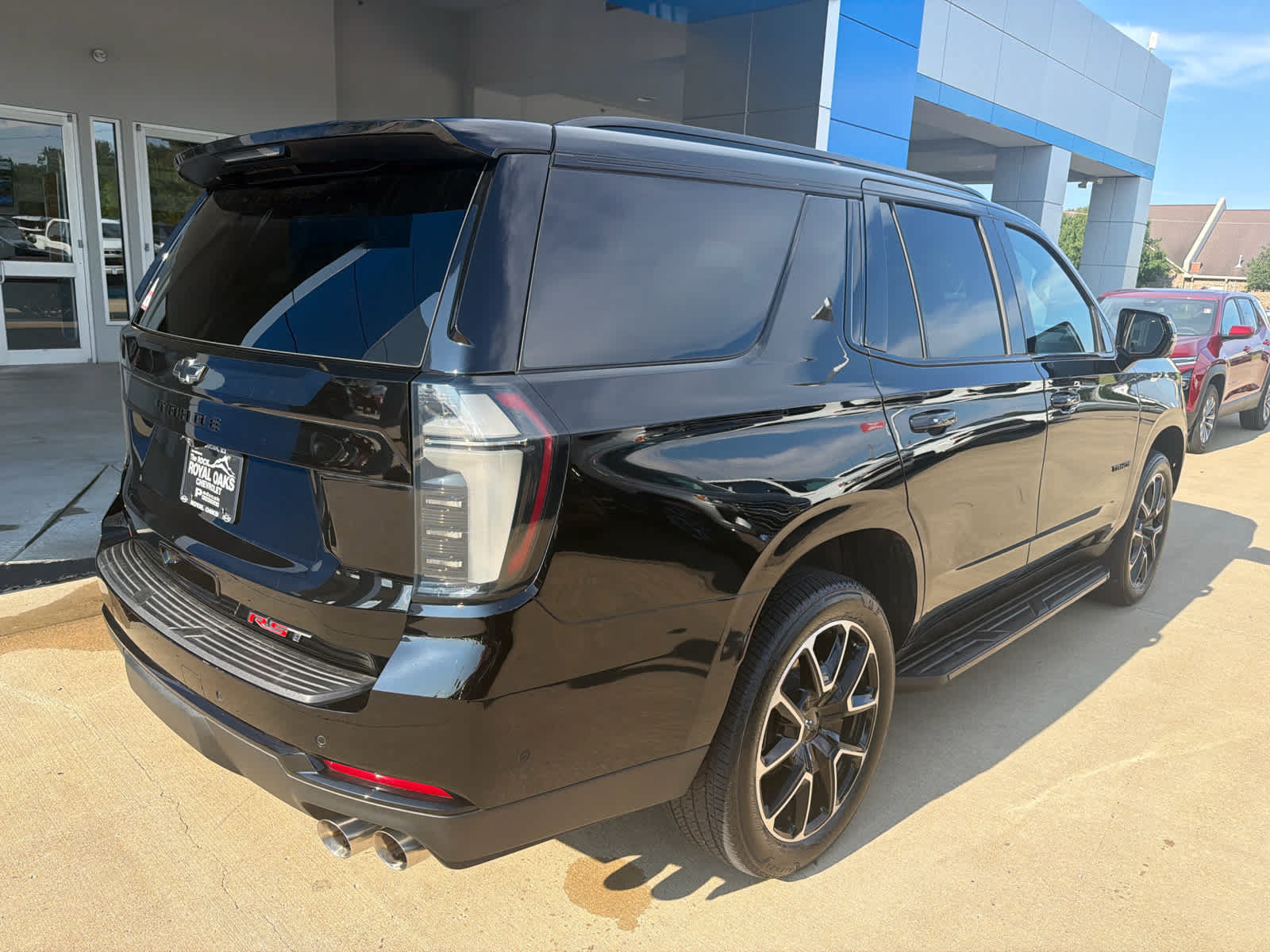 Used 2025 Chevrolet Tahoe RST w/ RST Capability Package AWD/4WD image 7