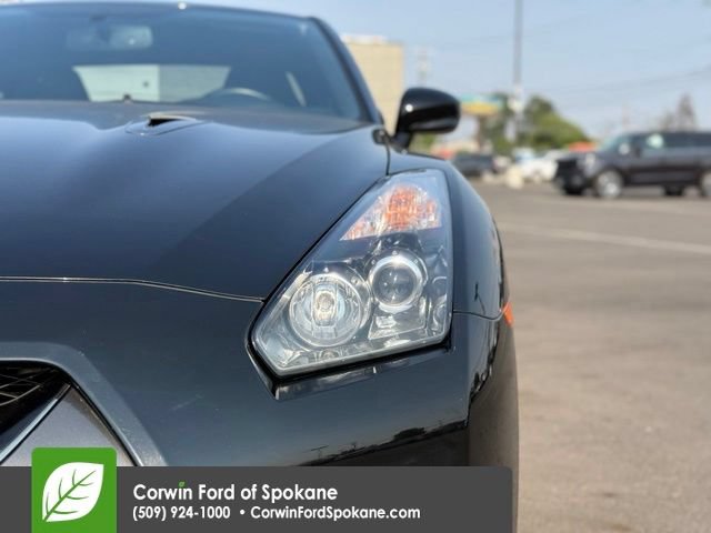 Used 2009 Nissan GT-R Premium AWD/4WD image 7