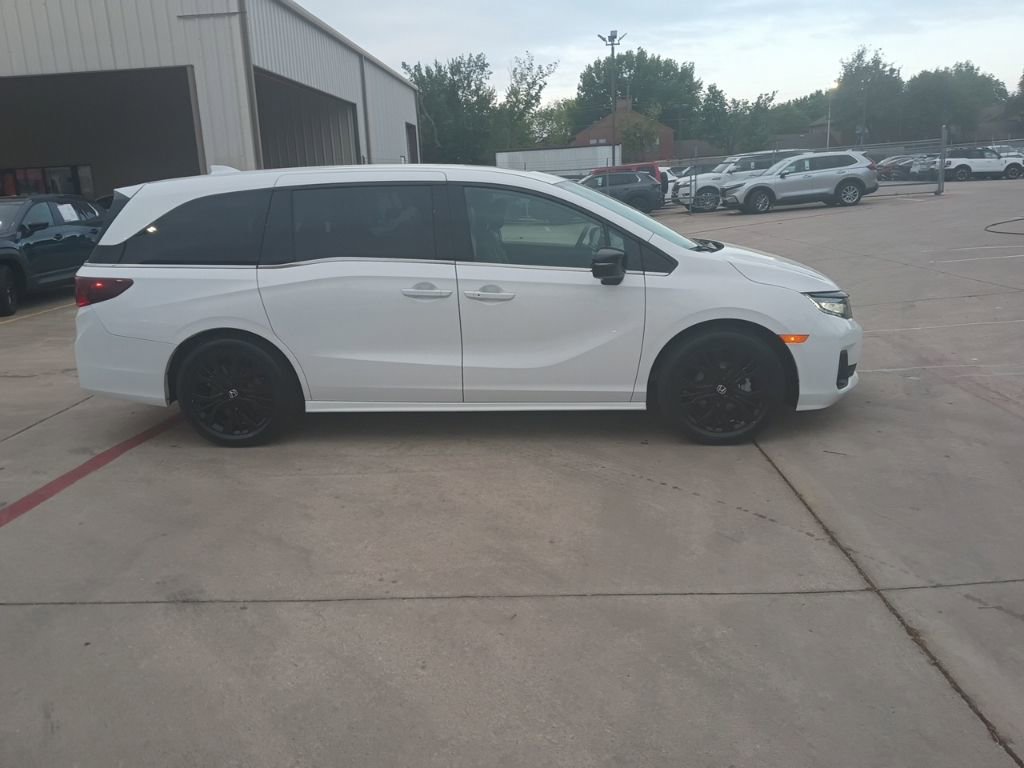 Used 2025 Honda Odyssey Sport-L image 7