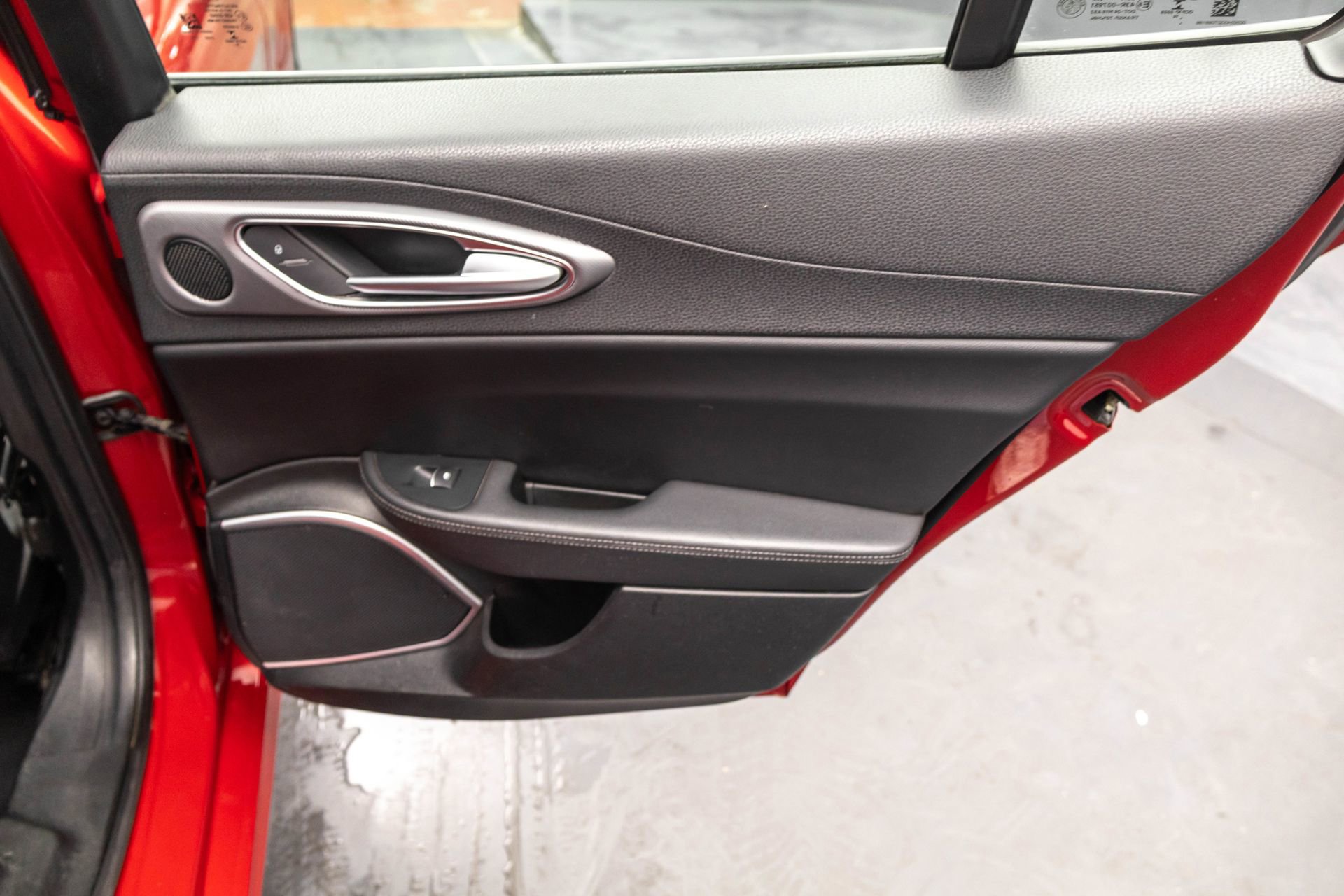 Used 2017 Alfa Romeo Giulia AWD w/ Sport Appearance Package image 37