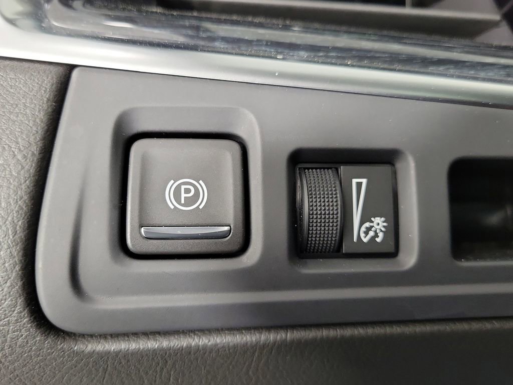 Certified 2024 Cadillac XT5 Premium Luxury image 31