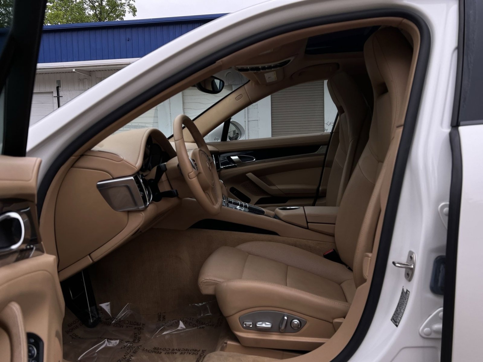 Used 2011 Porsche Panamera RWD image 26