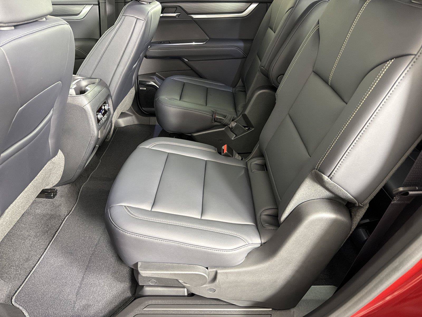 New 2027 GMC Acadia Elevation w/ Black Edition FWD image 19