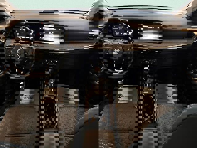 Used 2025 Nissan Kicks SV image 14