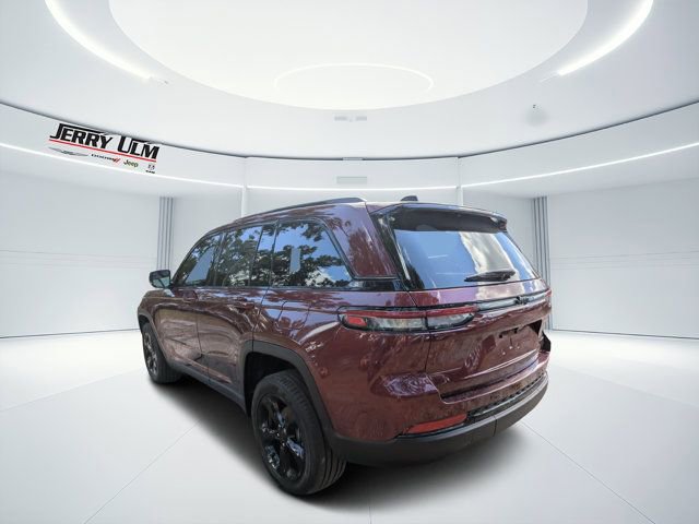 New 2025 Jeep Grand Cherokee Limited w/ Black Appearance Package image 5