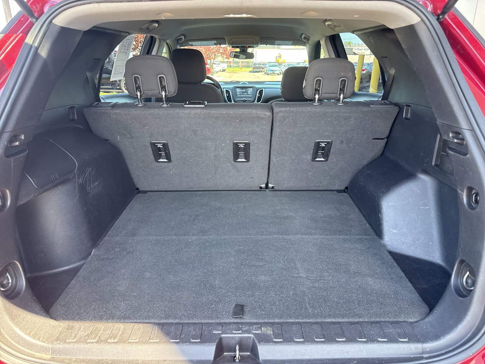 Used 2018 Chevrolet Equinox LT FWD image 14